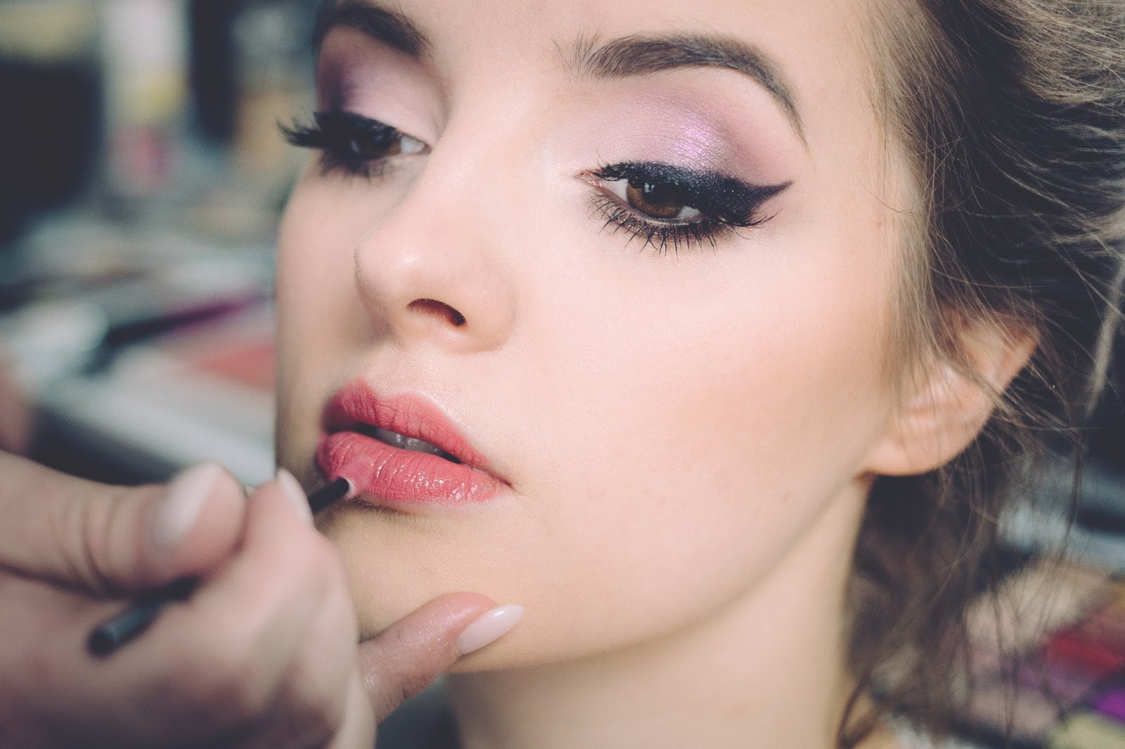 7 Ways to Make Makeup